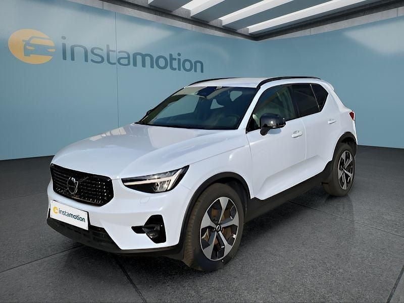 Blau Neu 2025 Volvo XC40 SUV | 35.149 € (Superpreis) - Bild 1/4