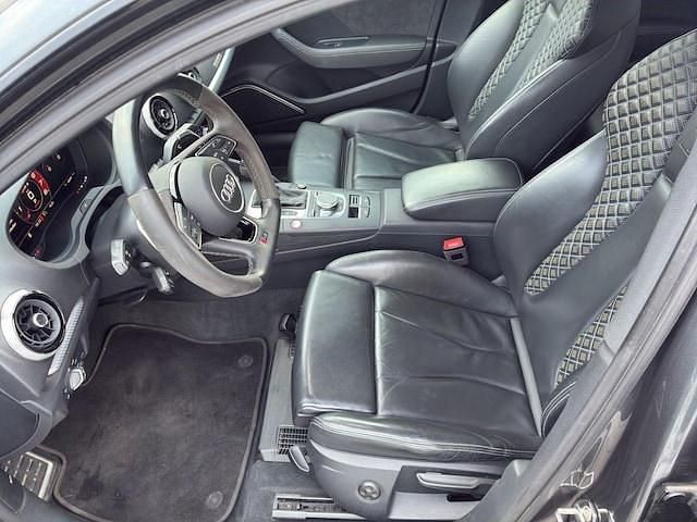 Gebraucht Audi RS3 Sportback Comfort 400 PS (294 kW) 2020 Daytonagrau perleffekt Kleinwagen