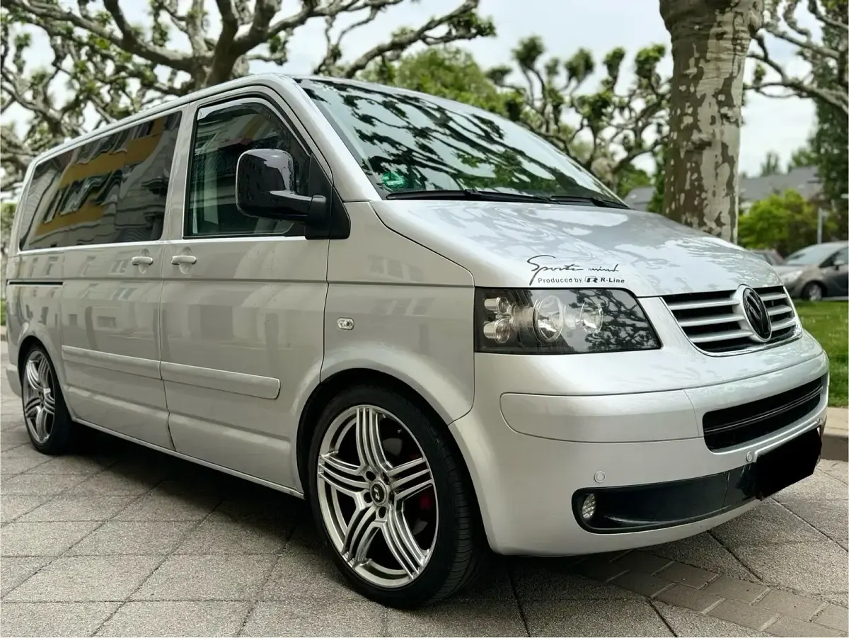Gebraucht VW Multivan 131 PS (96 kW) 2005 Silber Van / Kleinbus