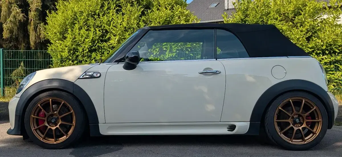 Gebraucht Mini John Cooper Works Cabriolet 211 PS (155 kW) 2011 Beige Cabrio
