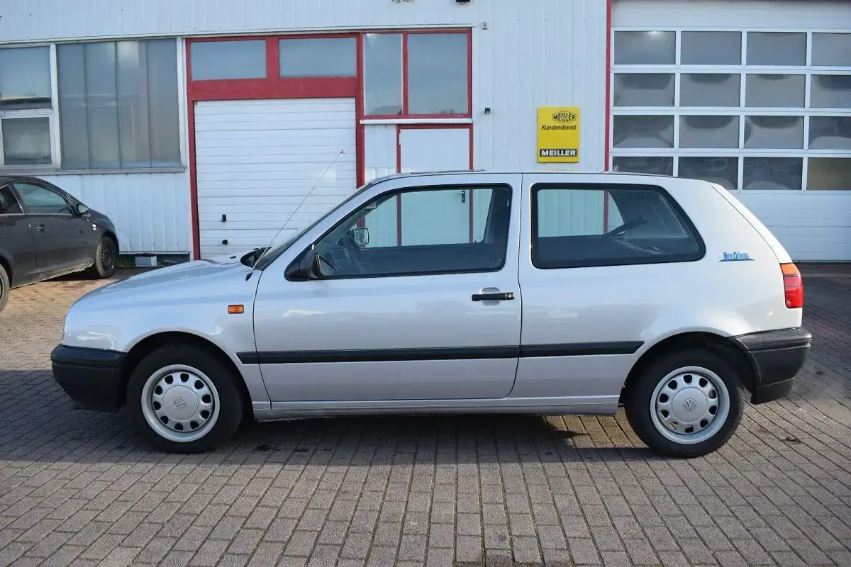 Brugt VW Golf III 60 HK (44 kW) 1994 Grå Sedan