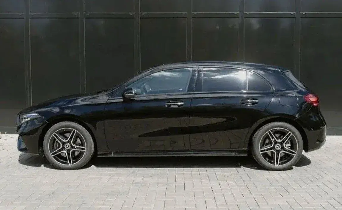 Gebraucht Mercedes A250 AMG line 160 PS (117 kW) 2022 Schwarz Kombi