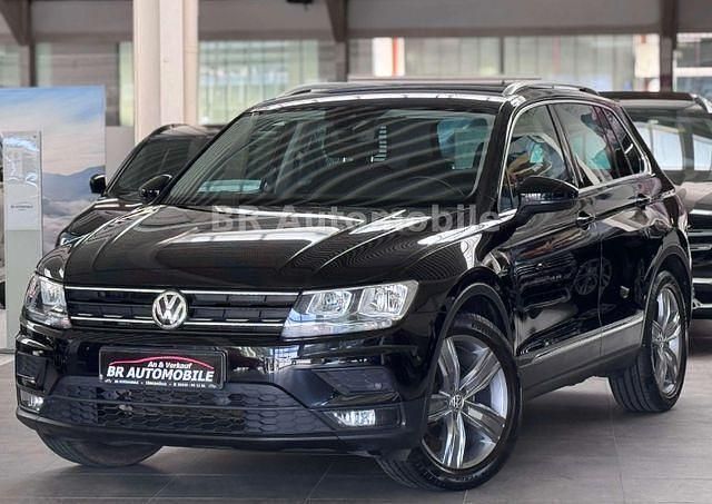 Deep black perleffekt Gebraucht 2017 VW Tiguan Sound SUV | 18.990 € (Fairer Preis) - Bild 1/4