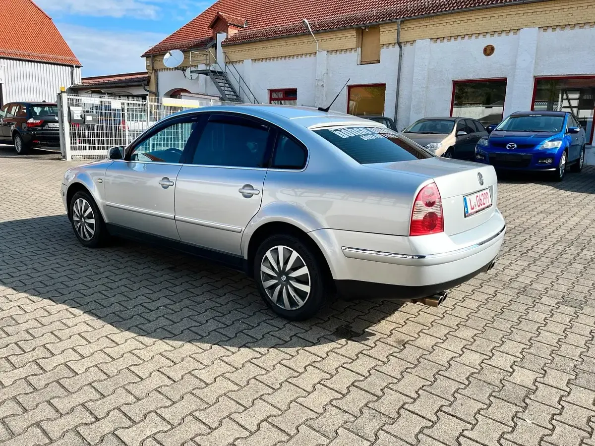 Gebraucht VW Passat Highline 192 PS (141 kW) 2001 Limousine