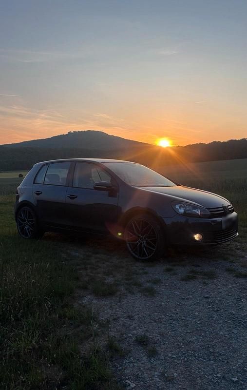 Gebraucht VW Golf VI Trendline 105 PS (77 kW) 2011 Blau Kleinwagen