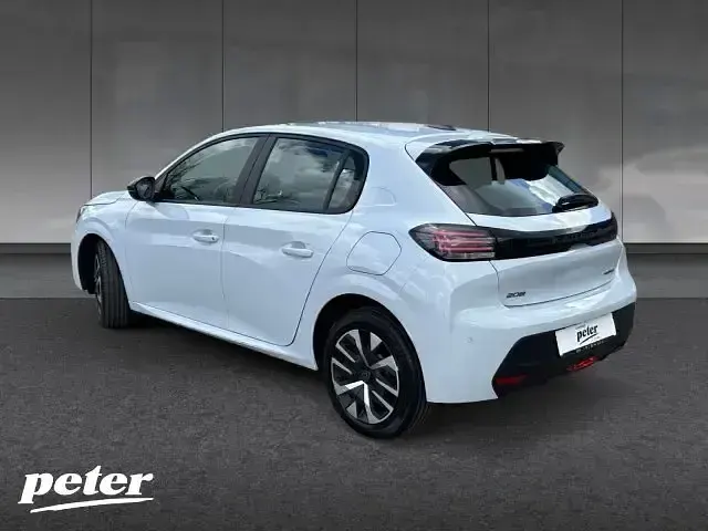 Gebraucht Peugeot 208 Style 110 PS (80 kW) 2026 Met. okenit weiß Kleinwagen