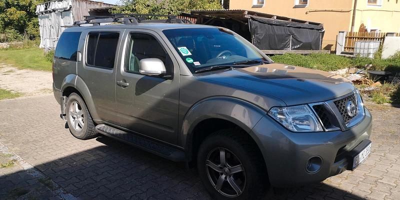 Grau Gebraucht 2010 Nissan 100 NX Coupé | 16.999 € - Bild 1/4