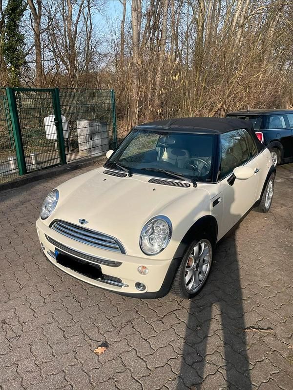 Usado Mini Cooper Cabriolet 115 HP (84 kW) 2008 Bege Cabrios