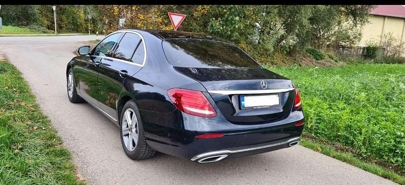Gebraucht Mercedes E200 Avantgarde 150 PS (110 kW) 2017 Limousine