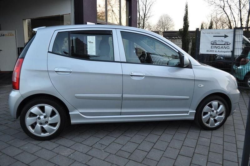 Gebraucht Kia Picanto EX 65 PS (47 kW) 2007 Silber Kleinwagen