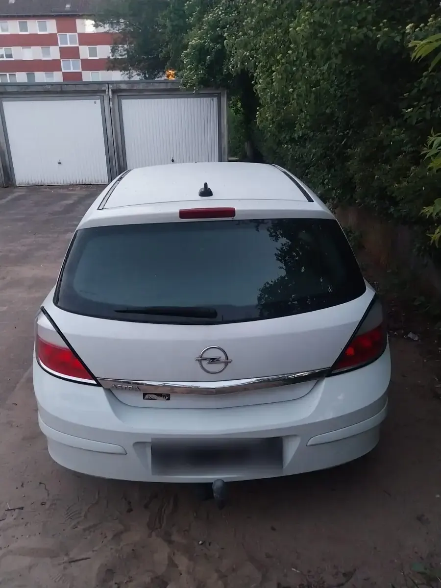 Gebraucht Opel Astra 90 PS (66 kW) 2006 Weiß Kleinwagen