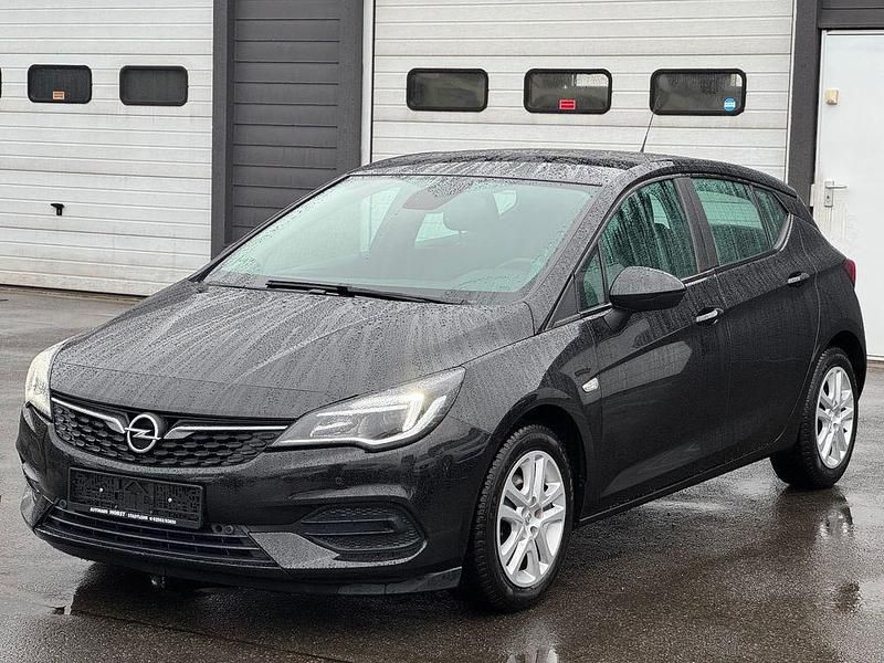Schwarz Gebraucht 2022 Opel Astra Edition Limousine | 9.900 € (Superpreis) - Bild 1/4