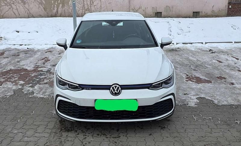Weiß Gebraucht 2021 VW Golf VIII GTE Kleinwagen | 19.900 € (Superpreis) - Bild 1/4