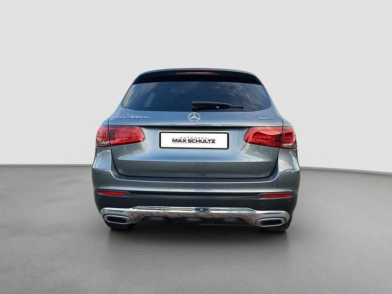 Gebraucht Mercedes GLC300e 306 PS (225 kW) 2021 Metalliclack selenitgrau (metallic) SUV