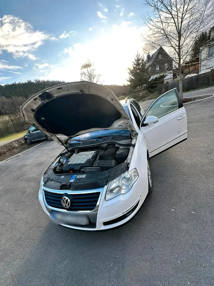 Gebraucht VW Passat 140 PS (102 kW) 2009 Weiß Kombi