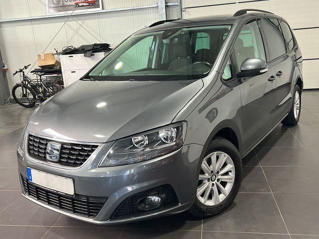 Grau Gebraucht 2019 Seat Alhambra Van / Kleinbus | 20.995 € (Fairer Preis) - Bild 1/4