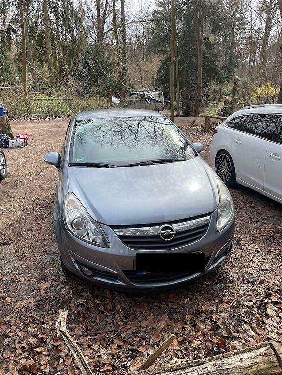 Gebraucht Opel Corsa Innovation 60 PS (44 kW) 2009 Silber Kleinwagen