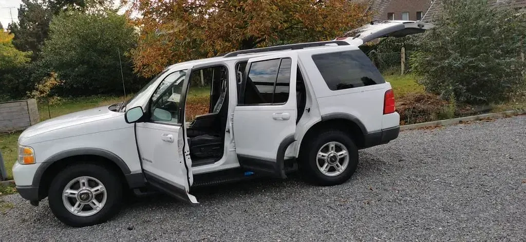 Gebraucht Ford Explorer Limited 204 PS (150 kW) 2001 Weiß SUV
