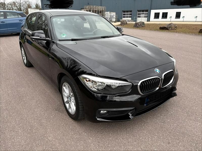Gebraucht BMW 118 Advantage 136 PS (100 kW) 2018 Schwarz Kleinwagen