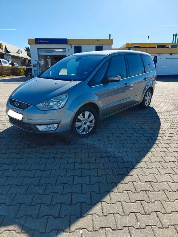 Gebraucht Ford Galaxy Titanium 140 PS (102 kW) 2010 Grau Van / Kleinbus