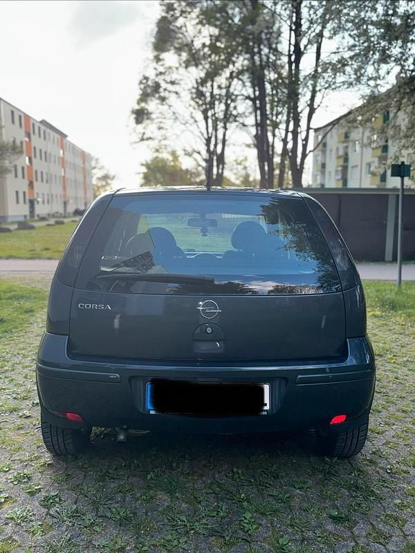 Gebraucht Opel Corsa 60 PS (44 kW) 2006 Silber Kleinwagen