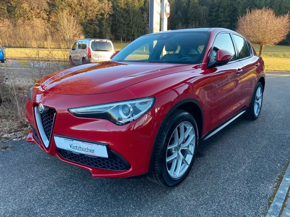 Second-hand Alfa Romeo Stelvio Super 200 CP (147 kW) 2018 Roșu SUV