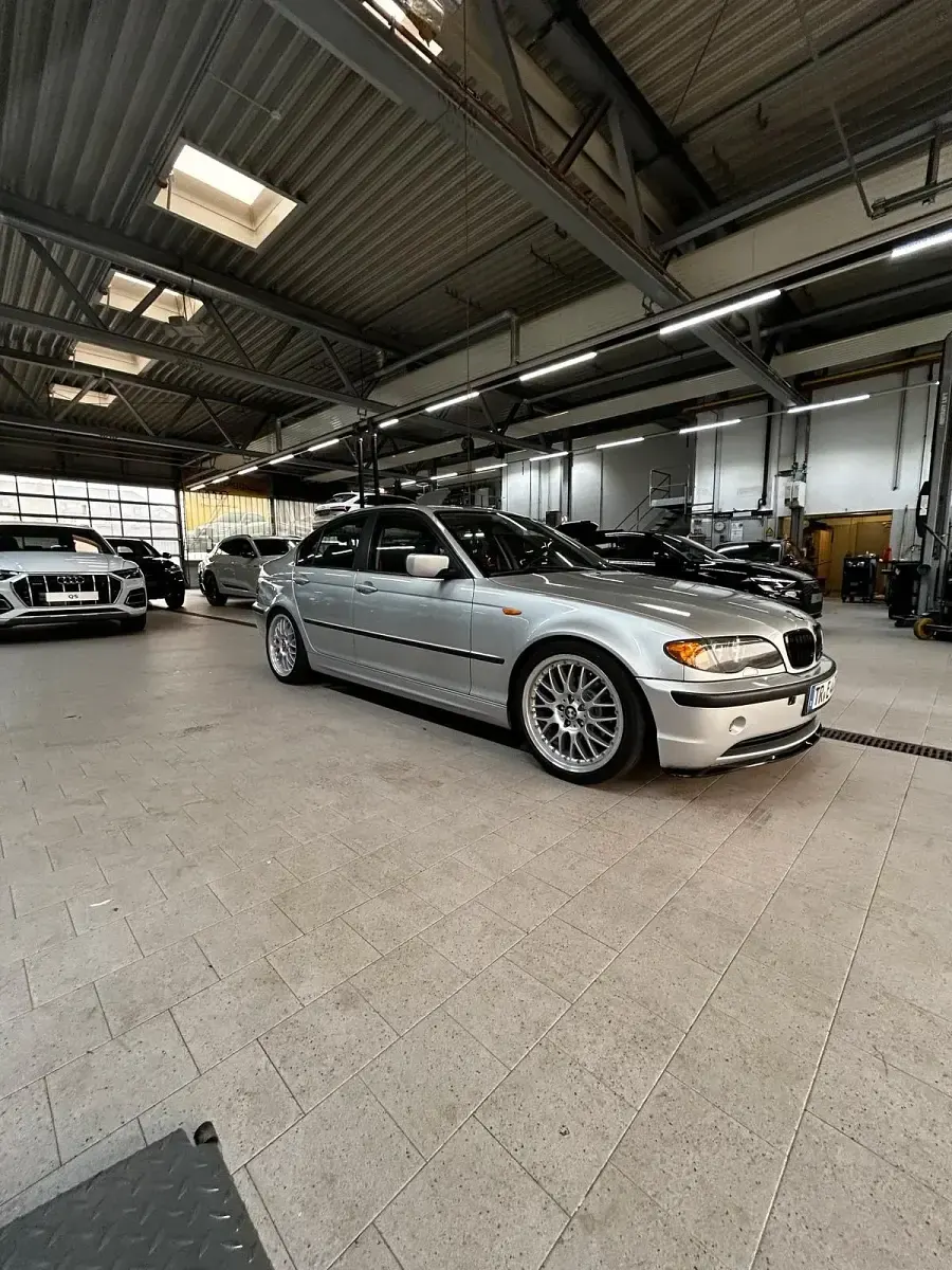 Gebraucht BMW 320 M Performance 170 PS (125 kW) 2005 Silber Limousine