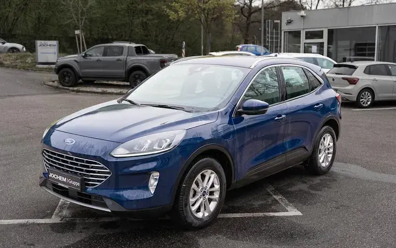 Używany Ford Kuga Titanium 224 KM (164 kW) 2022 Niebieski SUV