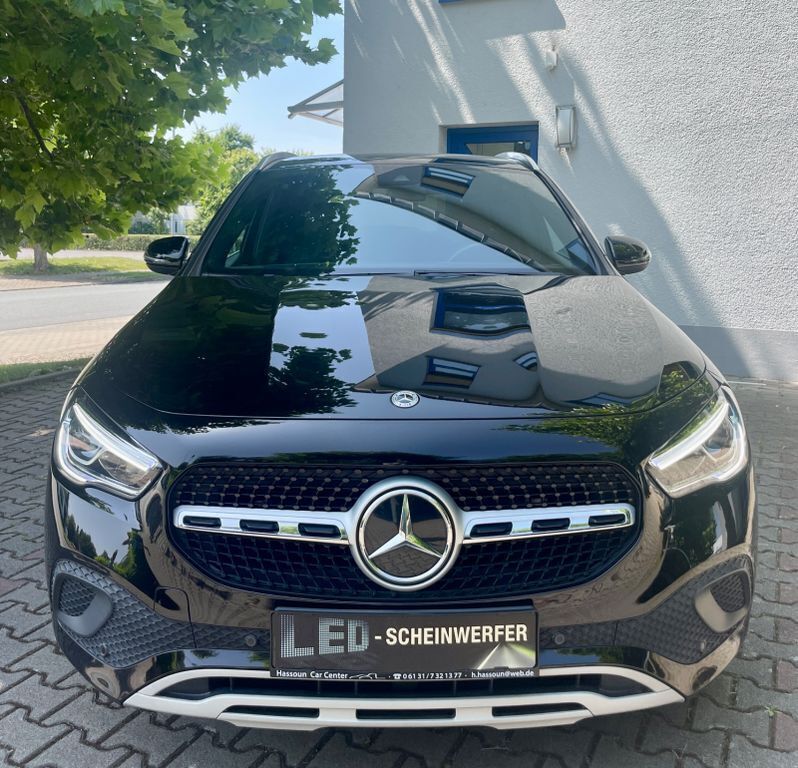 Schwarz Gebraucht 2021 Mercedes GLA180 SUV | 26.300 € (Fairer Preis) - Bild 1/4