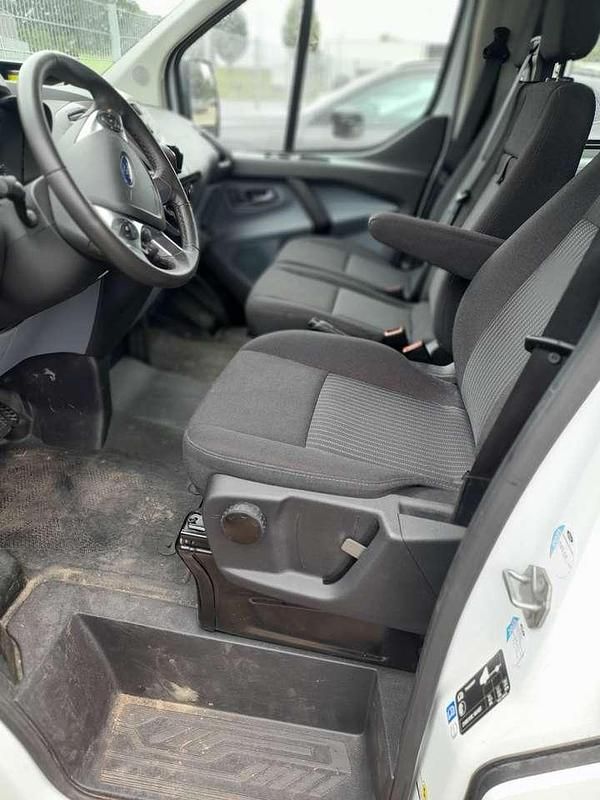 Gebraucht Ford Transit Custom Trend 105 PS (77 kW) 2017 Frozen white Kombi