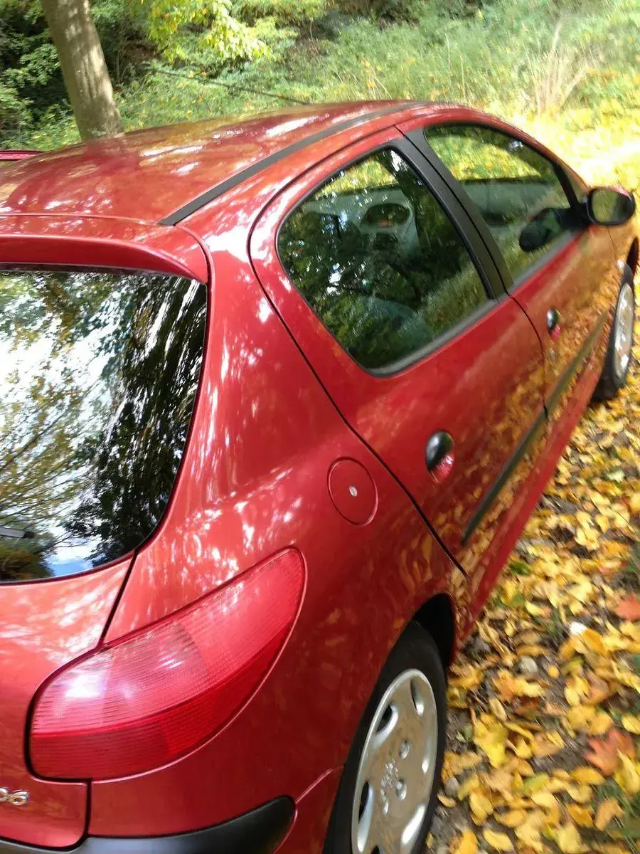Gebraucht Peugeot 206 75 PS (55 kW) 2000 Rot Limousine