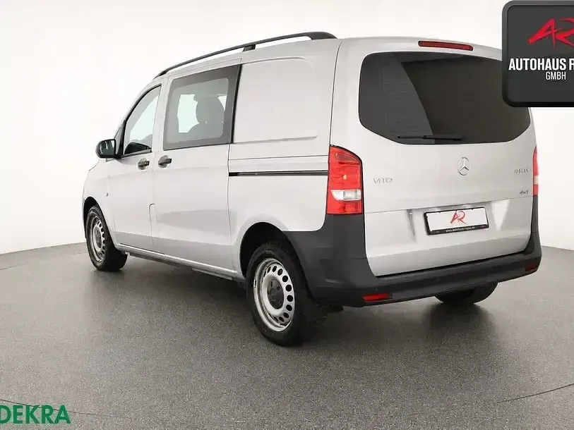 Gebraucht Mercedes Vito 136 PS (100 kW) 2021 Brillantsilber Van