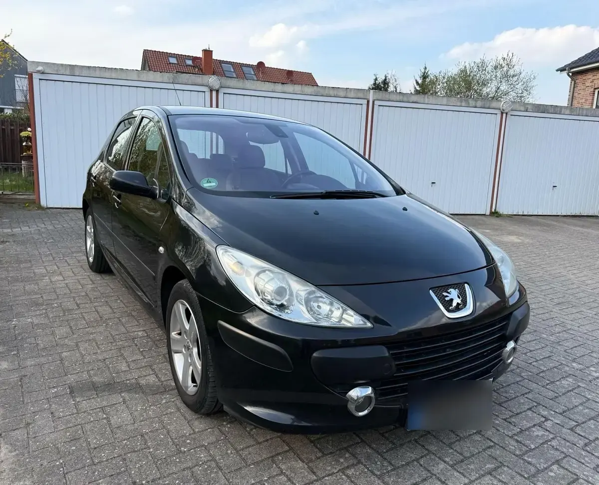 Gebraucht Peugeot 307 109 PS (80 kW) 2007 Schwarz Limousine
