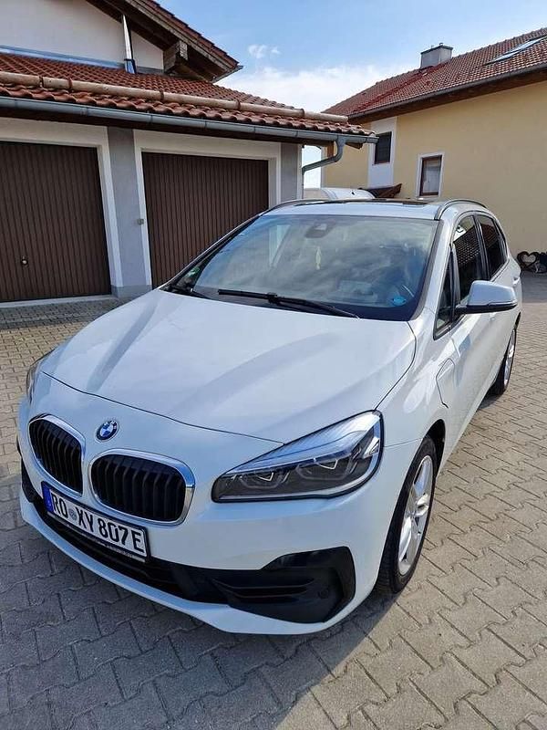 Gebraucht BMW 225 iPerformance 224 PS (164 kW) 2019 Weiß Kombi