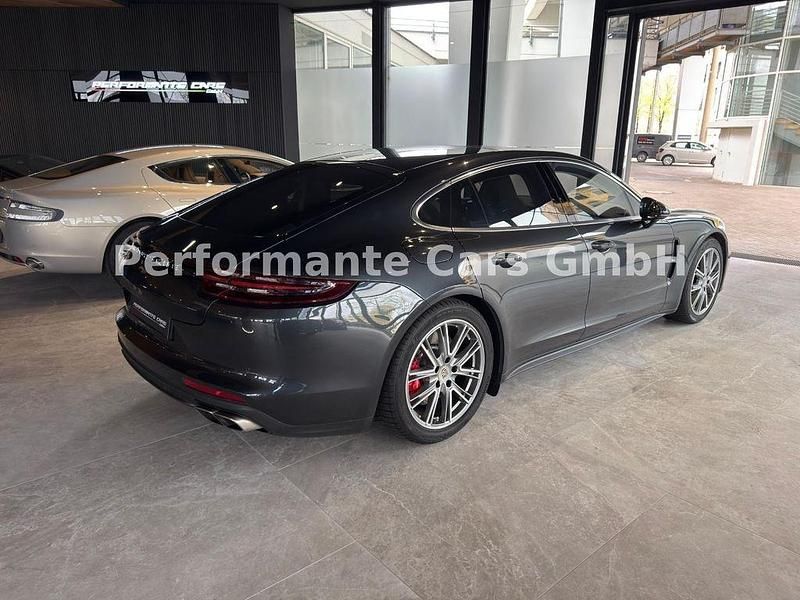 Gebraucht Porsche Panamera 549 PS (403 kW) 2017 Grau Limousine
