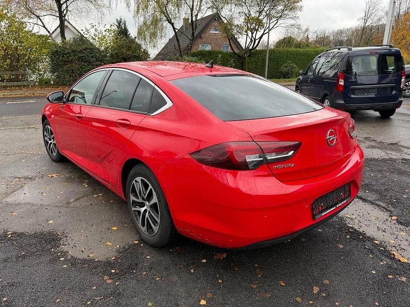 Gebraucht Opel Insignia Business Edition 136 PS (100 kW) 2019 Rot Limousine