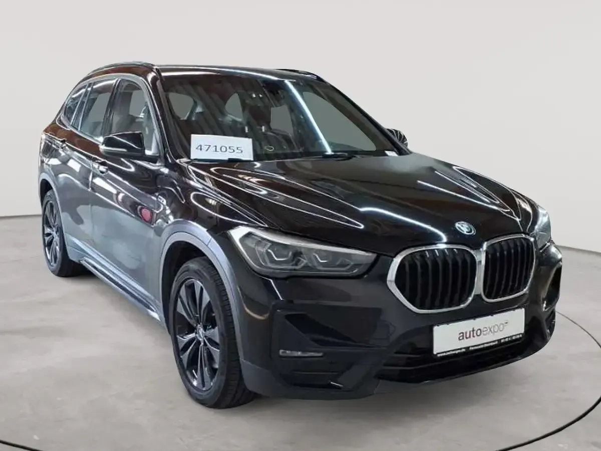 Gebraucht BMW X1 Sport Line 125 PS (91 kW) 2022 SUV