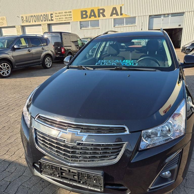 Schwarz Gebraucht 2013 Chevrolet Cruze LT Kombi | 1.900 € (Superpreis) - Bild 1/4