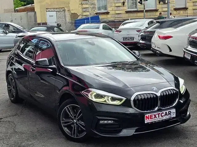 Gebraucht BMW 118 Sport Line 140 PS (102 kW) 2020 Schwarz Kleinwagen