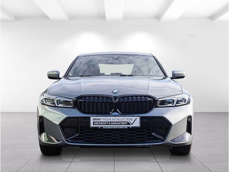 Gebraucht BMW 320e Shadowline 204 PS (150 kW) 2024 Skyscraper grau metallic Limousine