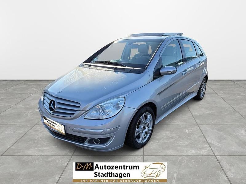 Gebraucht Mercedes B200 140 PS (102 kW) 2007 Silber Van / Kleinbus