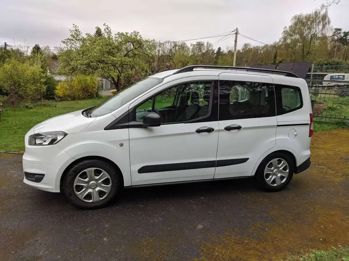 Używany Ford Transit Basis 101 KM (74 kW) 2016 Biały Kombi