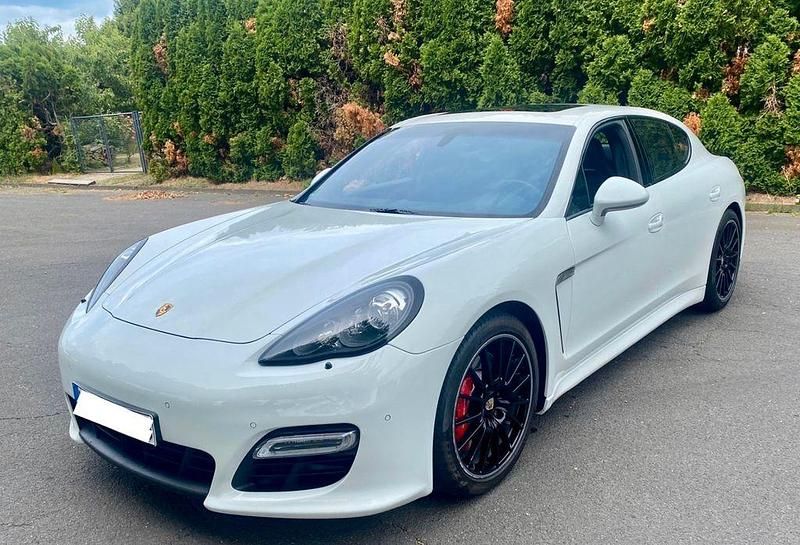 Weiß Gebraucht 2013 Porsche Panamera GTS Limousine | 39.900 € (Teuer) - Bild 1/4
