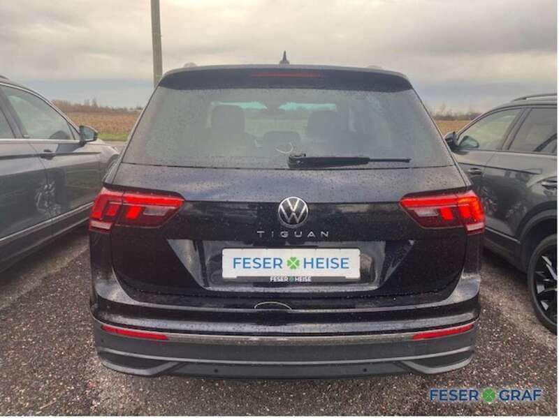 Gebraucht VW Tiguan Move 150 PS (110 kW) 2024 Deep black perleffekt SUV