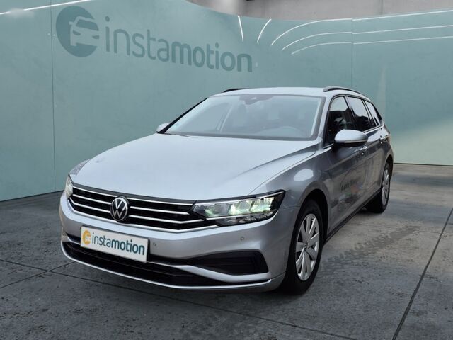 Gebraucht VW Passat Conceptline 150 PS (110 kW) 2023 Silber Van / Kleinbus