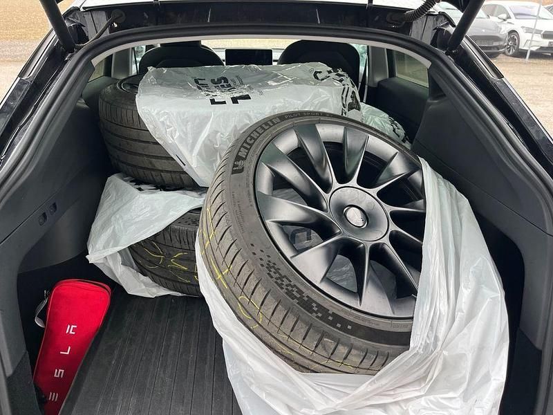 Gebraucht Tesla Model Y 378 kW (514 PS) 2022 Schwarz SUV