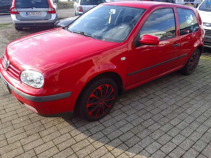Gebraucht VW Golf IV Trendline 75 PS (55 kW) 2002 Rot Limousine