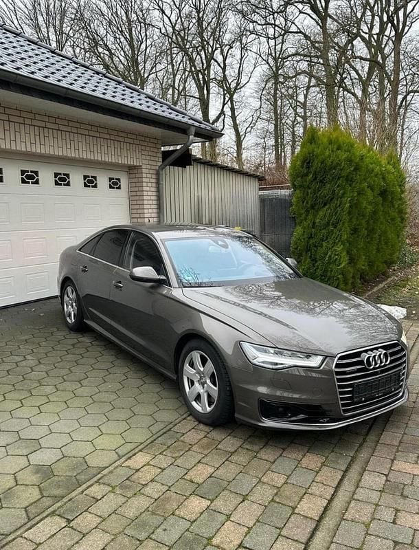 Gebraucht Audi A6 218 PS (160 kW) 2013 Grau Limousine