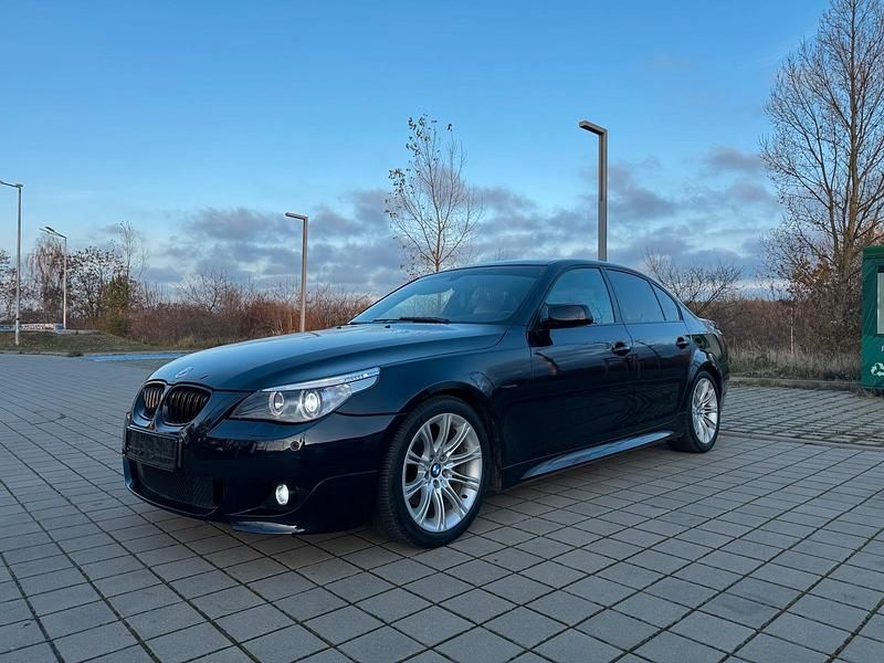 Blau Gebraucht 2006 BMW 530 Limousine | 8.700 € (Teuer) - Bild 1/4