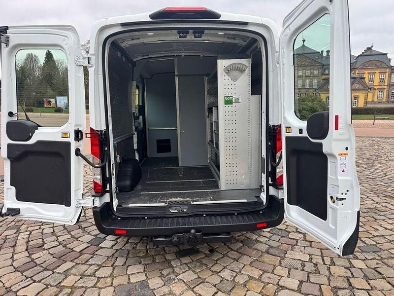 Gebraucht Ford Transit 131 PS (96 kW) 2021 Weiß Van / Kleinbus